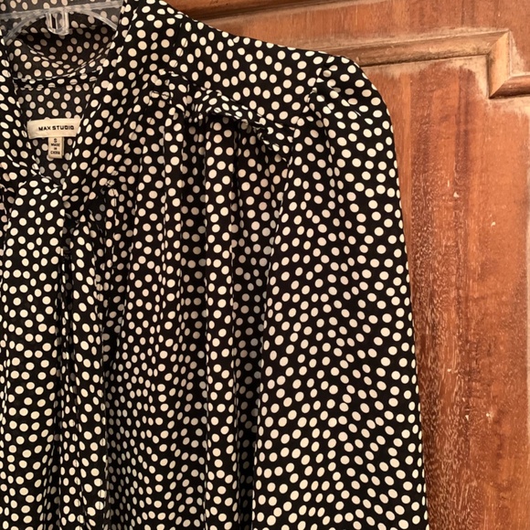 Max Studio V-Neck Polka Dot Tie Up Blouse Size Small - Picture 5 of 13